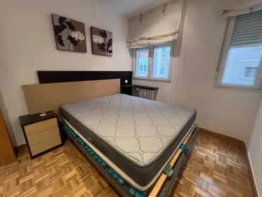 Habitación privada en Avda Cantabria, imagen 1 de 20