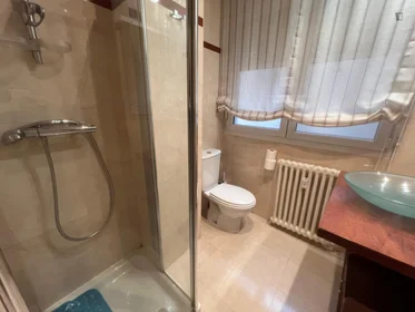 Habitación privada en Avda Cantabria, imagen 8 de 20
