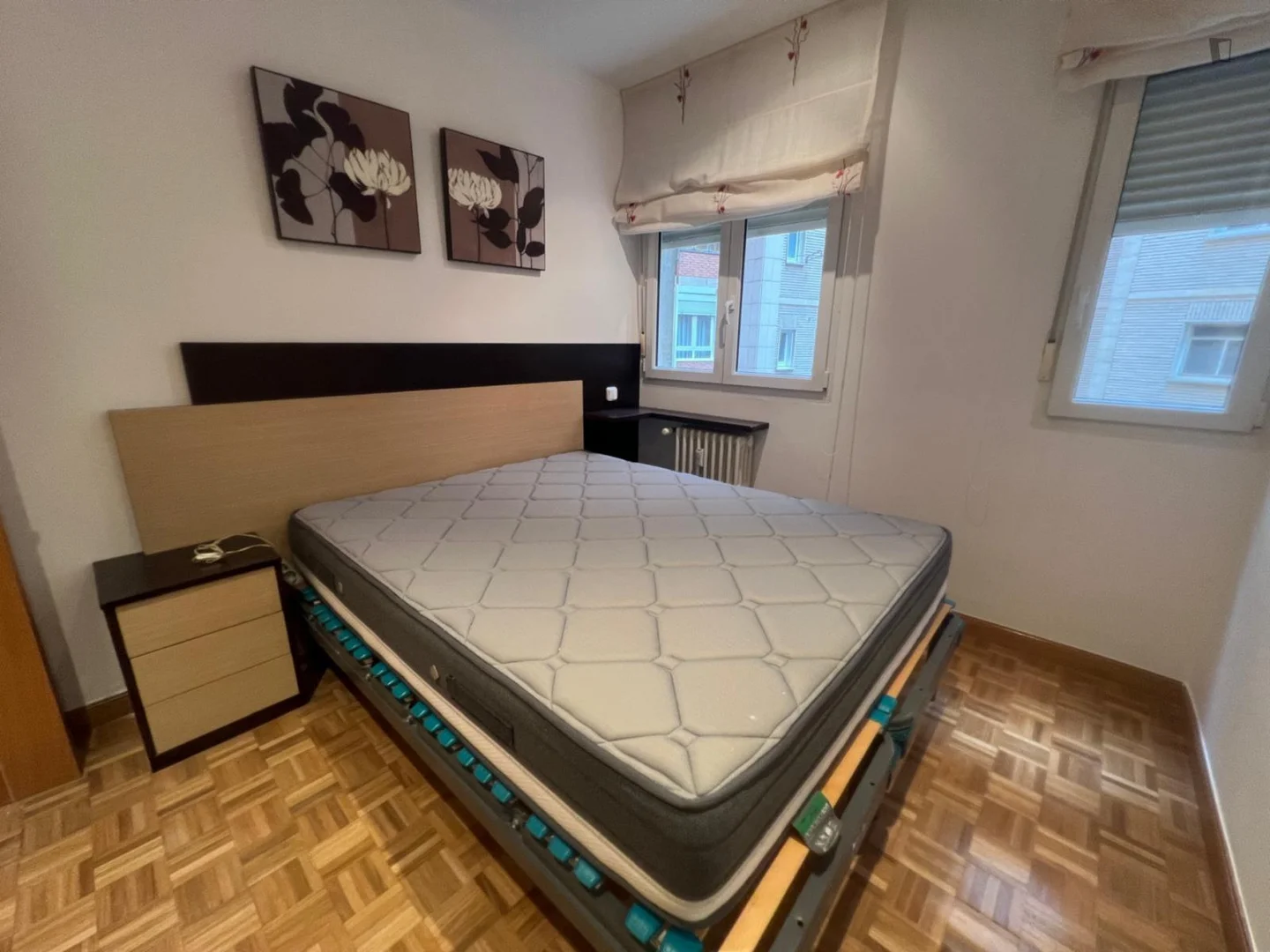 Habitación estudiantil amplia y cómoda en 
