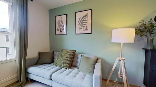 Özel oda konumu 5 Rue de l'Harteloire, 29200 Brest, France, 16 23 görüntüsü