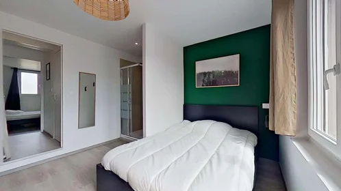 Özel oda konumu 5 Rue de l'Harteloire, 29200 Brest, France, 6 23 görüntüsü