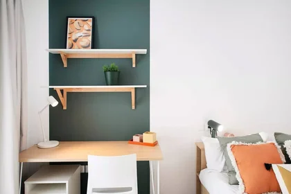 Private room in residence at Orléans, 45000, image 5 of 18