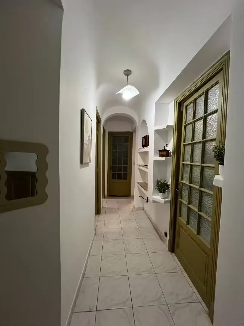 'de modern olanaklara sahip öğrenci dostu oda