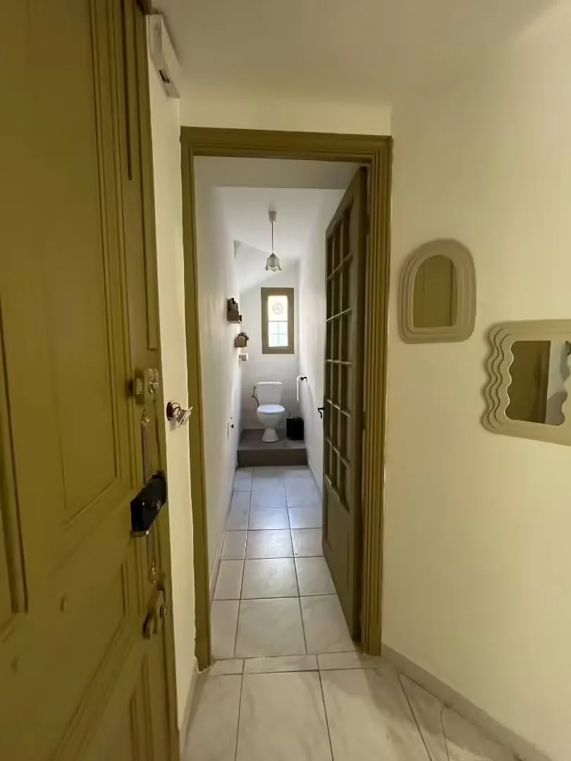 'da ders çalışmak için mükemmel olan fonksiyonel öğrenci odası