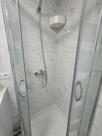 Habitación privada en Carrer del Doctor Martí Julià, imagen 26 de 27