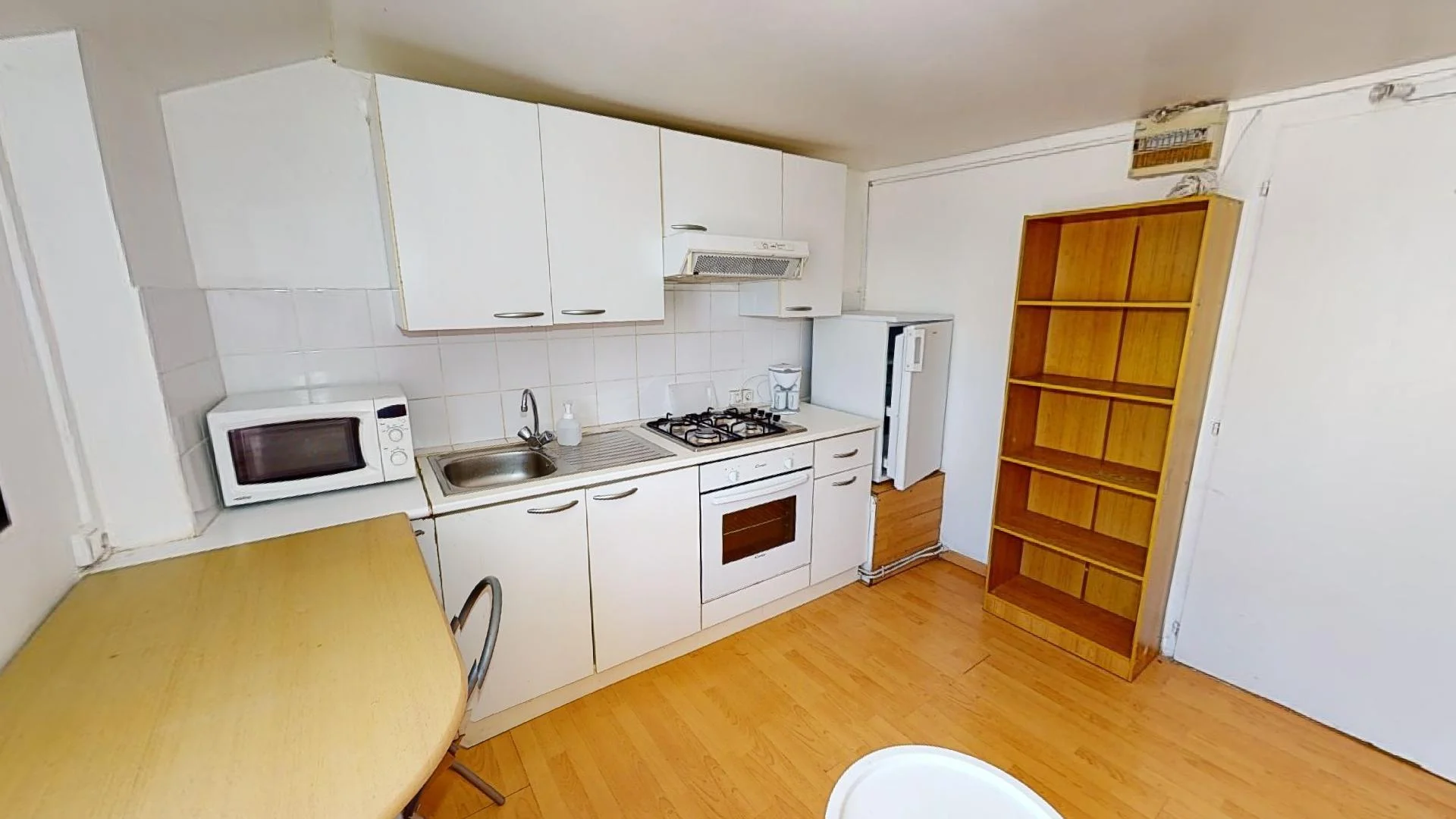 Habitación en apartamento estudiantil en alquiler en , completamente amueblado