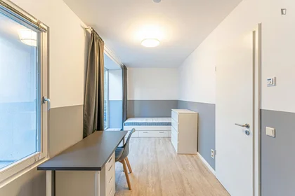 Quarto privado em Leibnizstr., imagem 1 de 11