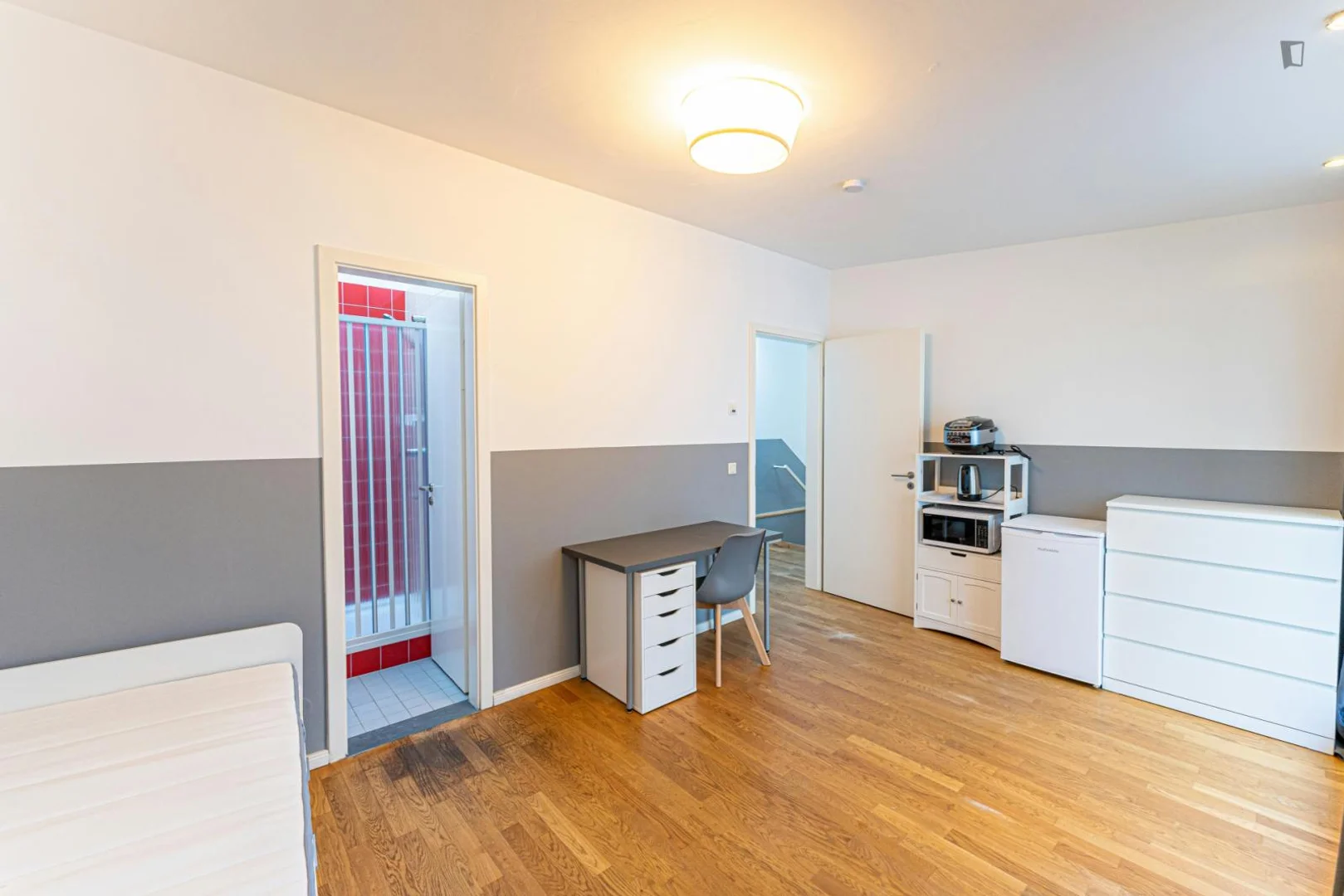 Quarto amigo do estudante em com comodidades modernas