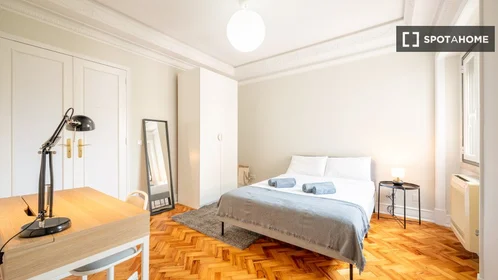Privatzimmer in der Avenida João XXI, bild 3 von 19