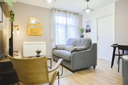Habitación privada en 69 Rue Chanzy, 51100 Reims, France, imagen 11 de 24