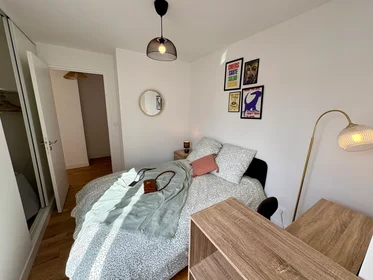 Stanza privata in residence in 33 bis Rue du Landy, immagine 4 di 11