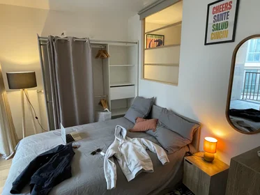 Privatzimmer im Wohnheim in der 66 Rue Madame de Sanzillon, bild 1 von 4