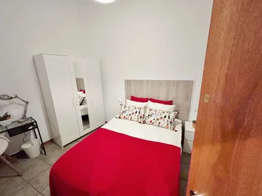 Quarto privado em Carrer d'Avinyó, 24, 08002 Barcelona, Spain, imagem 1 de 20