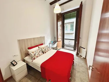 Quarto privado em Carrer d'Avinyó, 24, 08002 Barcelona, Spain, imagem 1 de 20