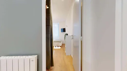 Özel oda konumu 39 Cr Albert Thomas, 69003 Lyon, France, 4 15 görüntüsü