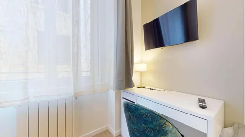 Özel oda konumu 39 Cr Albert Thomas, 69003 Lyon, France, 5 18 görüntüsü