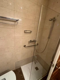 Private room at Carrer Mallorca, image 13 of 16