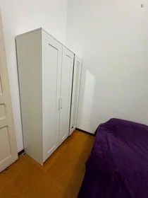 Private room at Carrer Mallorca, image 3 of 16