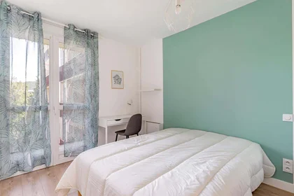 Habitación privada en 422 Av. Jean-Paul Coste, 13100 Aix-en-Provence, France, imagen 1 de 11