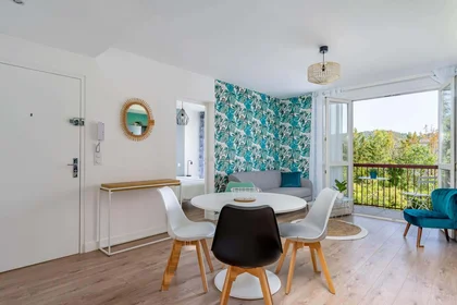 Habitación privada en 422 Av. Jean-Paul Coste, 13100 Aix-en-Provence, France, imagen 9 de 11