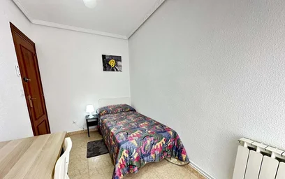 Stanza privata in C. Fray Melchor Cano, 12, 28912 Leganés, Madrid, Spain, immagine 1 di 19