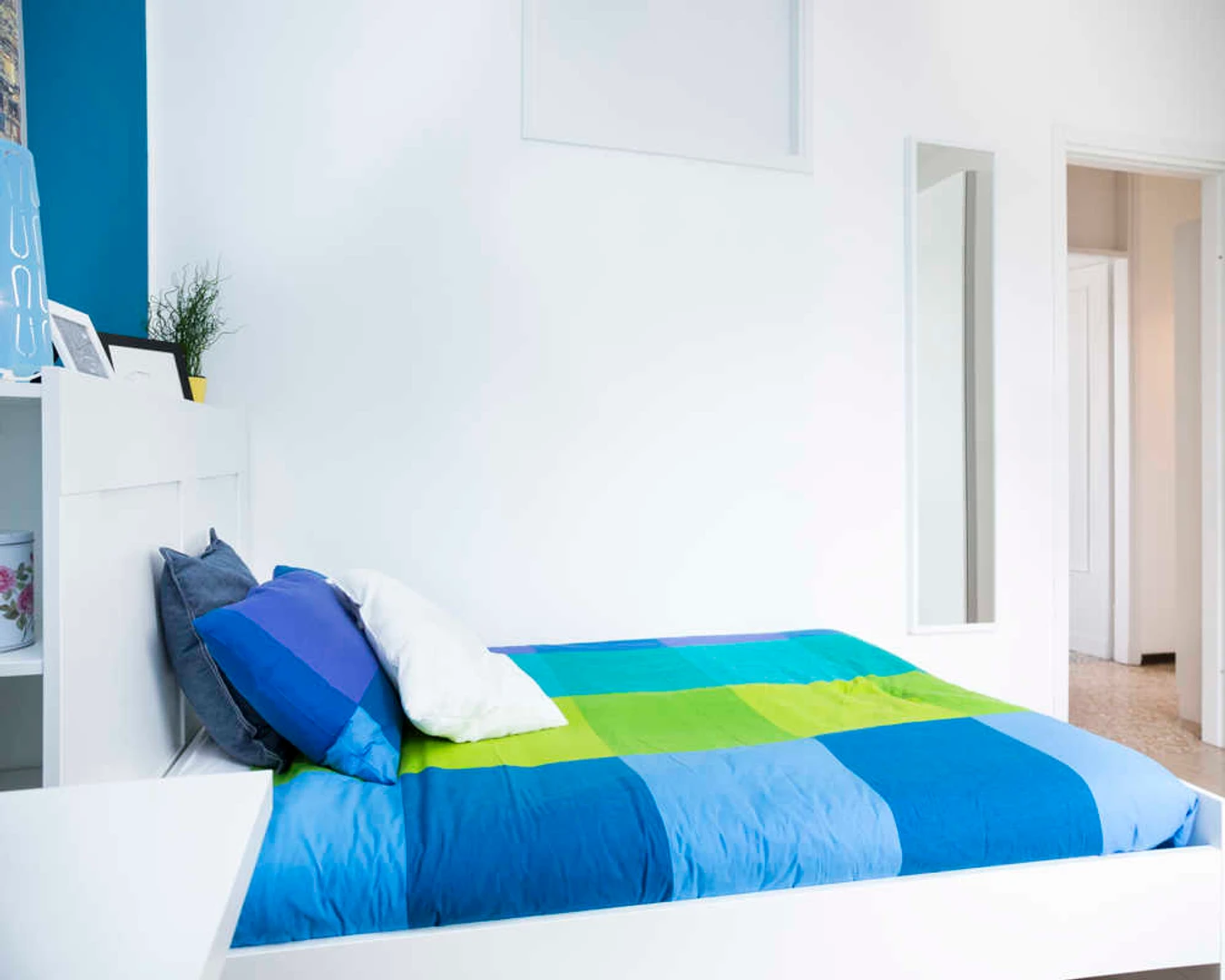 Habitación estudiantil amplia y cómoda en 