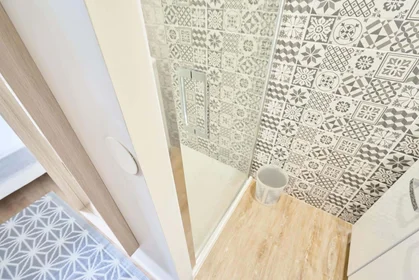 Chambre privée à 21 Av. Jean Jaurès, 51100 Reims, France, image 4 de 22
