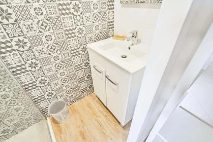 Chambre privée à 21 Av. Jean Jaurès, 51100 Reims, France, image 5 de 22
