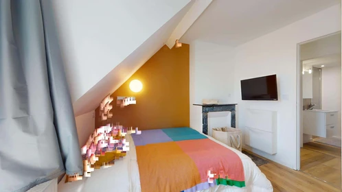 Quarto privado em 11 Bd Lafayette, 63000 Clermont-Ferrand, France, imagem 6 de 18