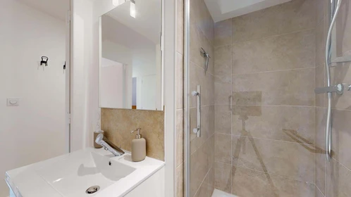 Quarto privado em 11 Bd Lafayette, 63000 Clermont-Ferrand, France, imagem 7 de 18