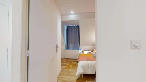 Quarto privado em 11 Bd Lafayette, 63000 Clermont-Ferrand, France, imagem 8 de 18