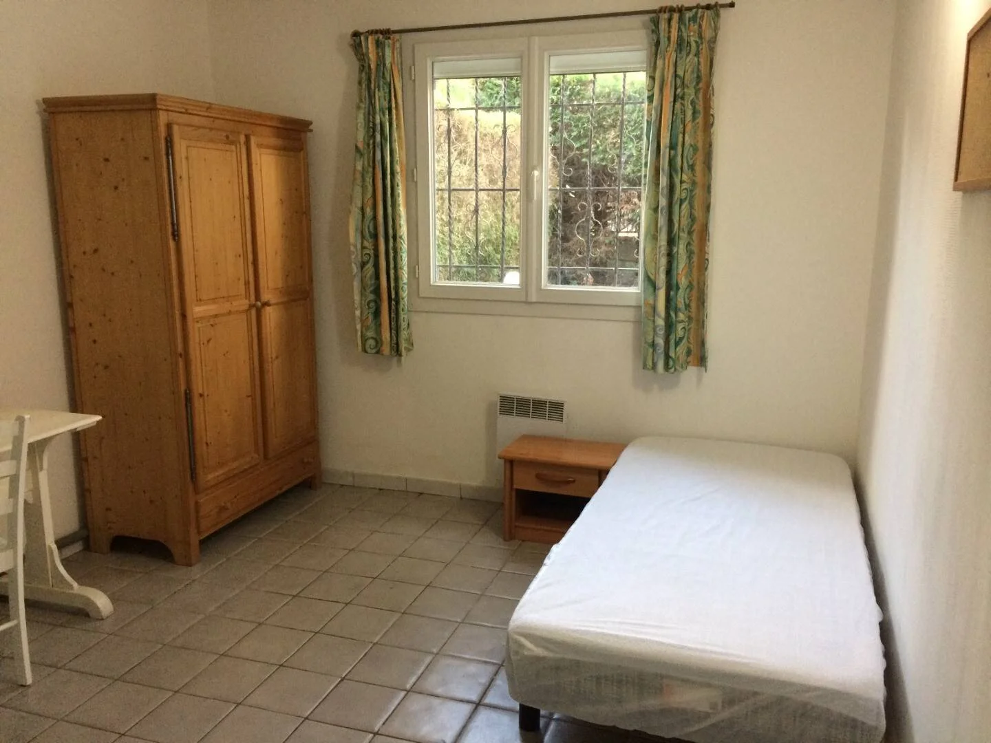 Studentenfreundliches Zimmer in  mit modernen Annehmlichkeiten