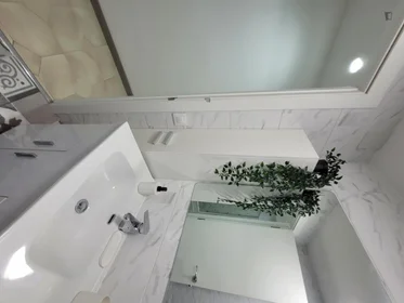 Stanza privata in Carrer del Doctor Martí Julià, immagine 27 di 49