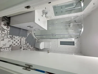Stanza privata in Carrer del Doctor Martí Julià, immagine 29 di 49