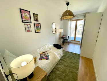 Privatzimmer im Wohnheim in der 198 Rue de Paris, bild 1 von 4