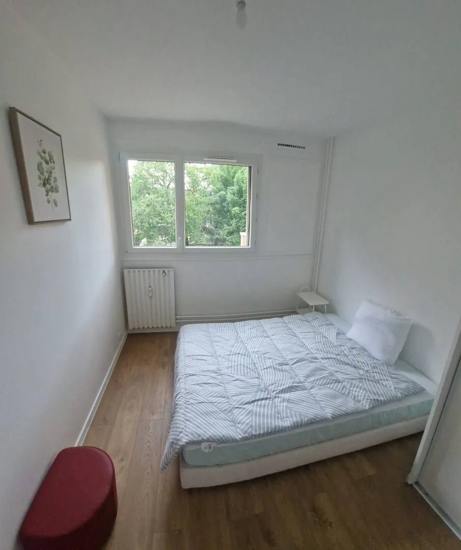 Pokój do wynajęcia w mieszkaniu studenckim w , w pełni umeblowany
