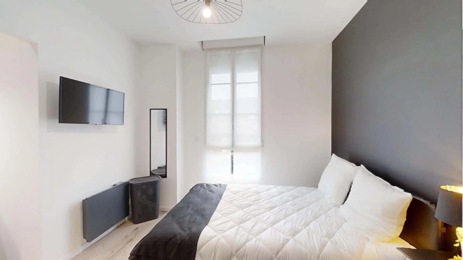 Funktionelles Studentenzimmer perfekt zum Studieren in 