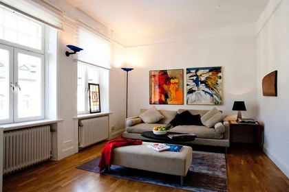 Logement entier à Norra Agnegatan 38, image 1 de 5