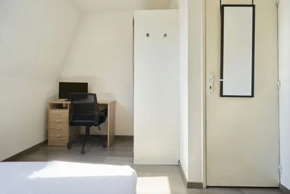 Chambre privée à 34 Rue de Croix, image 17 de 25