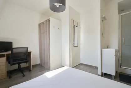 Chambre privée à 34 Rue de Croix, image 18 de 25