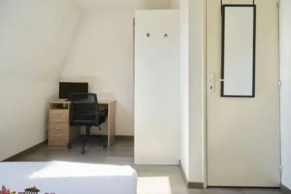 Chambre privée à 34 Rue de Croix, image 24 de 25