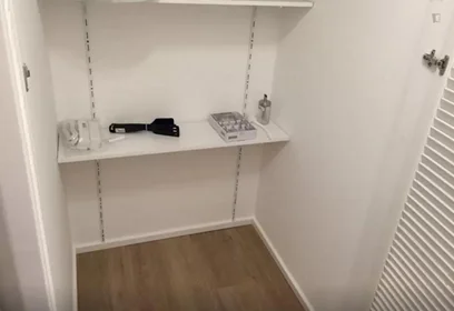 Entire apartment at Holländerstraße, image 18 of 41