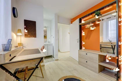 Quarto privado em 19 Rue Saint-Romain, 69008 Lyon, France, imagem 2 de 11