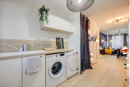 Quarto privado em 19 Rue Saint-Romain, 69008 Lyon, France, imagem 10 de 11