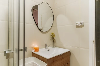 Chambre privée à Ciutat Vella, Barcelona, image 18 de 22