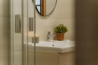 Chambre privée à Ciutat Vella, Barcelona, image 22 de 22