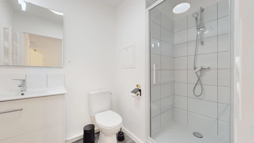 Chambre privée en résidence à 2 place de la Pergola, image 21 de 23