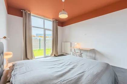 Privatzimmer in der Rue de Lille, , bild 1 von 10