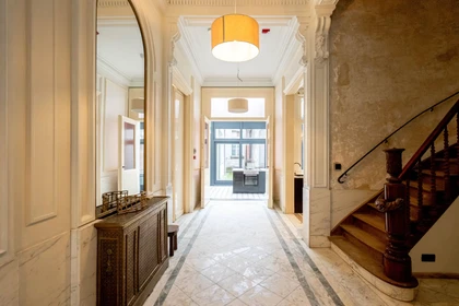 Alojamiento entero en Oudesteenweg, Antwerpen, imagen 3 de 10