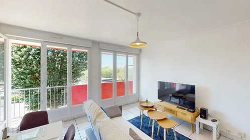 Stanza privata in Rue du Limousin, Bellevue, immagine 6 di 10
